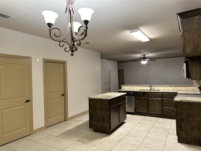 Photo - 6921 Jack Finney Blvd