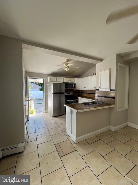 Photo - 1222 Genesee St
