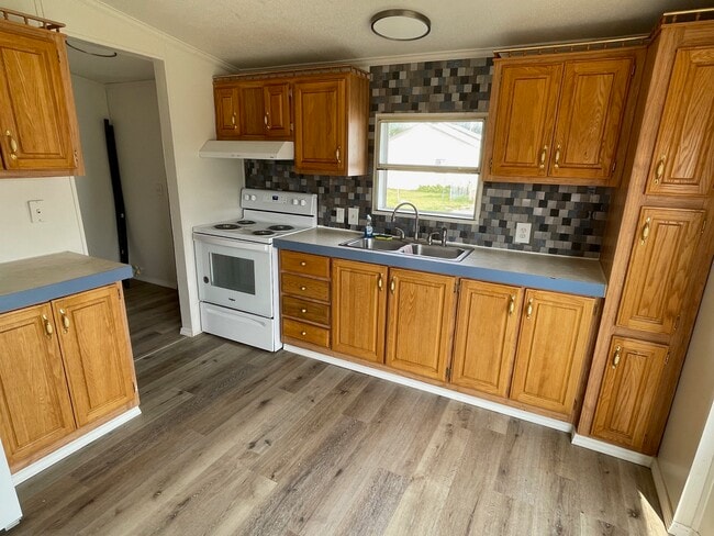 Kitchen & Mud Room beyond - 2656 S Montana St