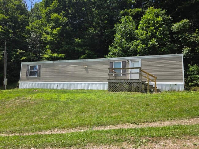 Building Photo - 11109 Frasure Helber Rd