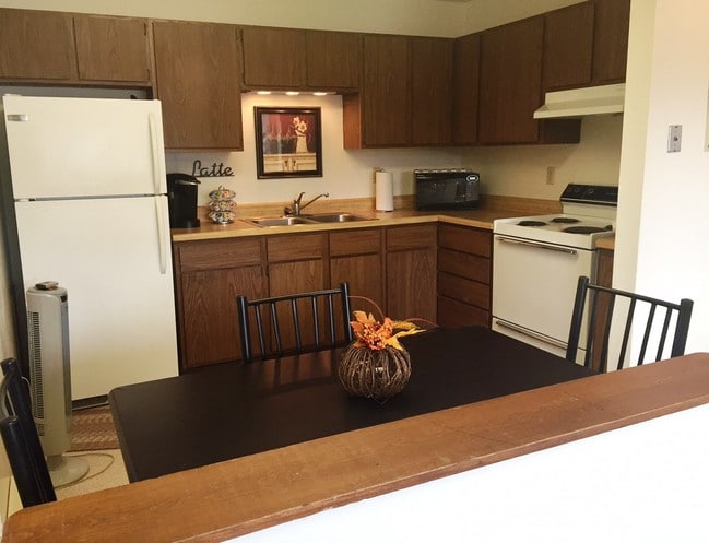 Photo - Canyon Estates Apartments