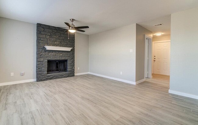 Photo - 1205 Gregory Ln