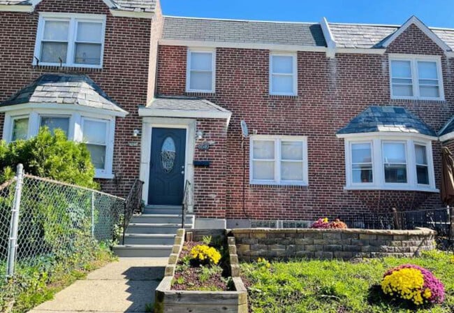 Building Photo - 6549 N Gratz St