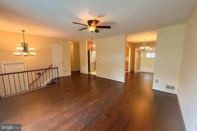 Building Photo - 8702 Hamlin St Unit A Rental