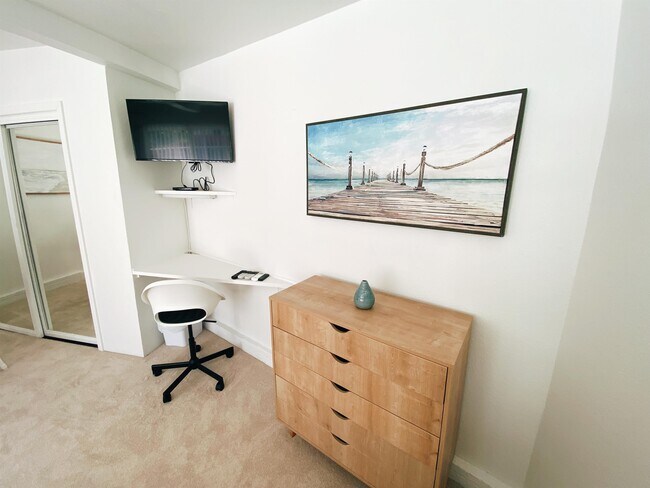 Photo - 2404 Chatsworth Blvd