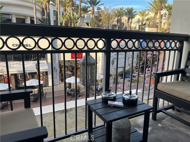 Photo - 205 Caruso Ave