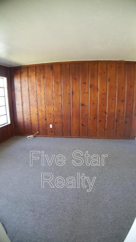 Photo - 1220 Blue St