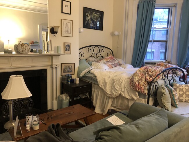 Photo - 385 Commonwealth Ave