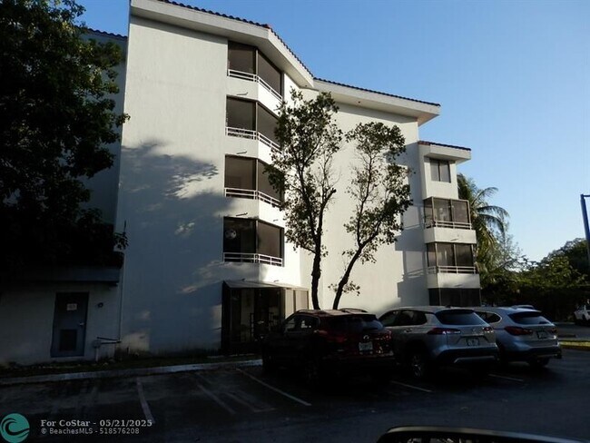 Photo - 8305 SW 152nd Ave Condo