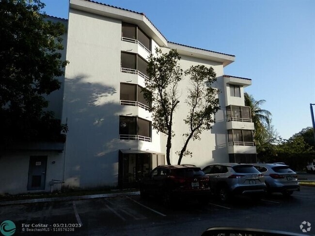 Building Photo - 8305 SW 152nd Ave Rental