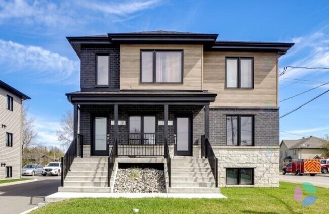 Building Photo - 272B Rte Du Canton