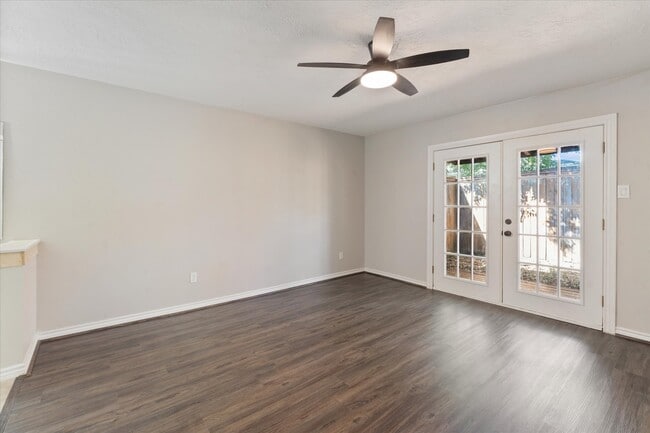 Photo - 16106 New Field Dr