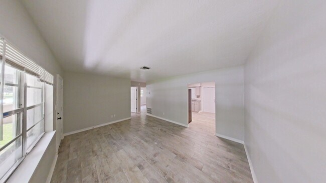 Photo - NE 16th Ave 1644-1648 Unit 1644