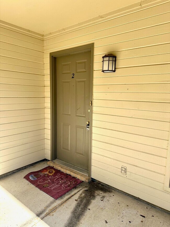 Photo - 5233J Butter Creek Ln Unidad J-2