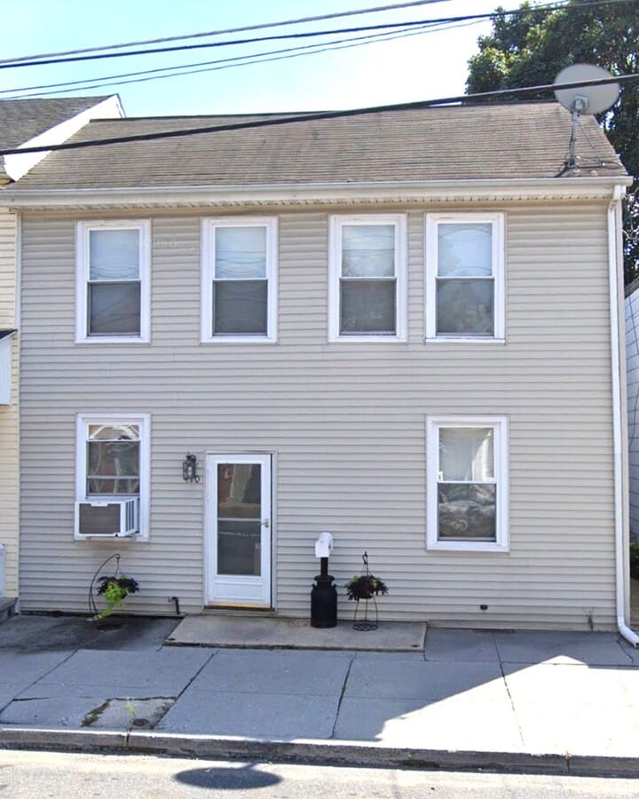 3 Bedroom 1 Bath House - 3 Bedroom 1 Bath House