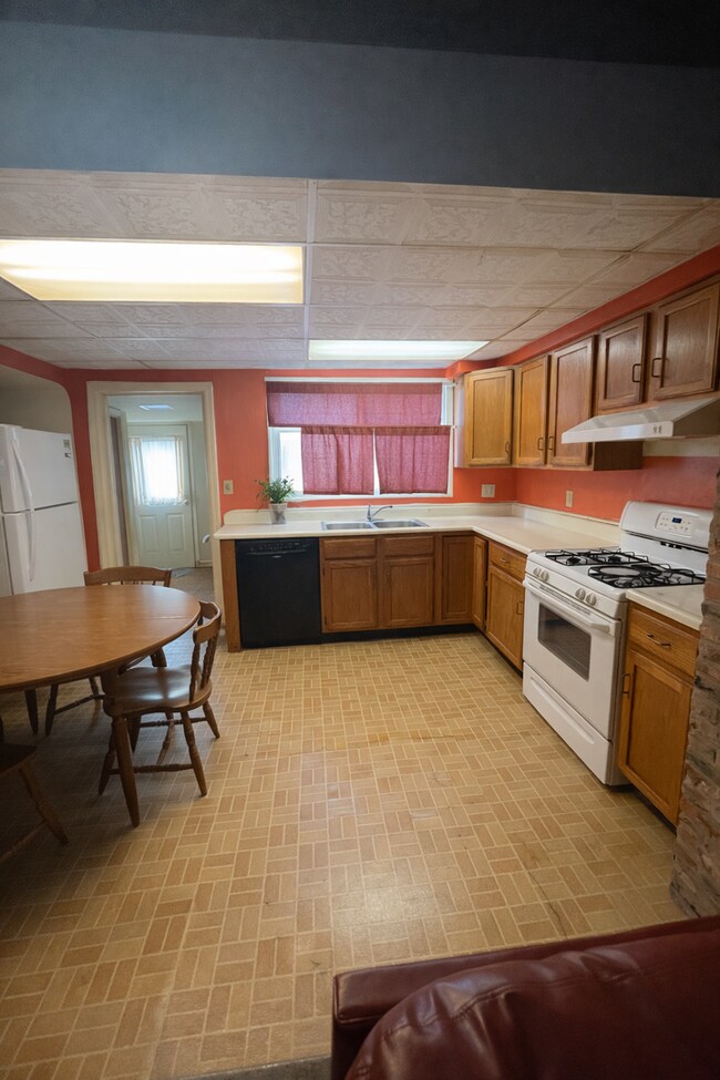 Photo - 215/217 N. Ashley St Unidad 215 N. Ashley St