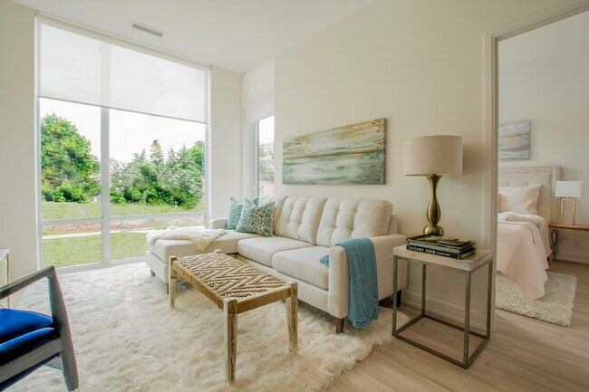 Photo - 1235 Marlborough Court