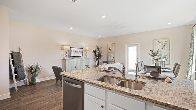 Photo - Modern 3BR/2.5BA Home with Open Floor Plan, Granite Counters & 1-Car Garage – Valdosta, GA