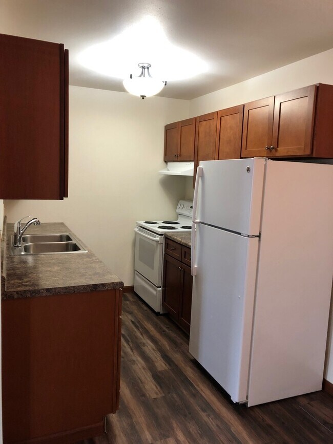 Photo - Browns Court Apartments