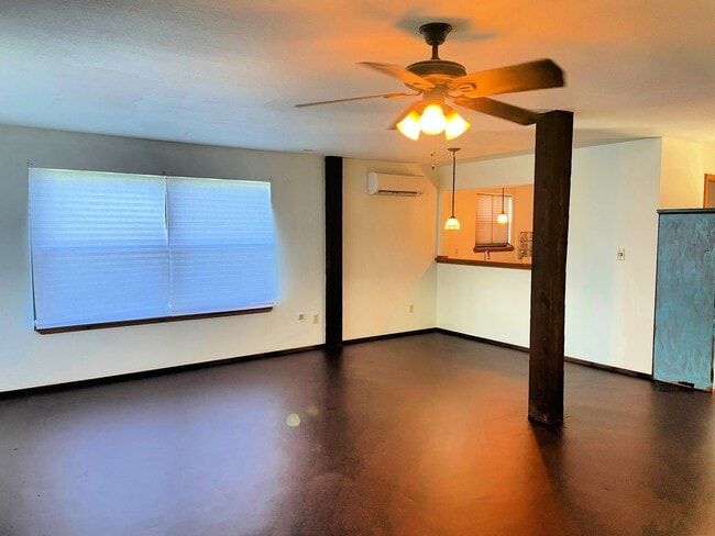 Photo - 1472 Lakeside Dr