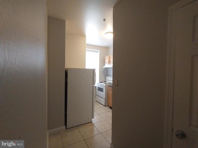 Building Photo - 307 Dolphin St Unit 1F