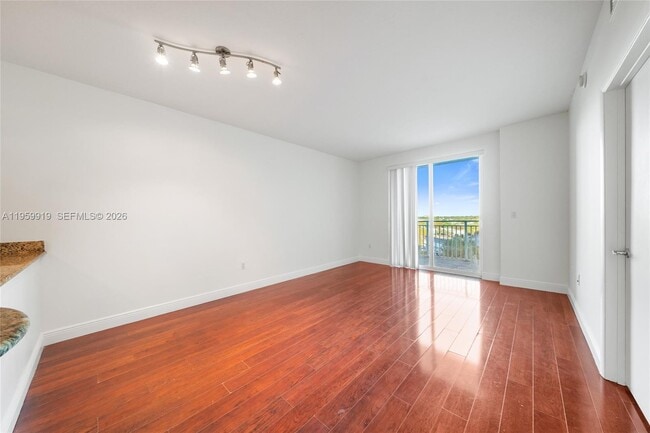 Photo - 7280 SW 90th St Unit 605