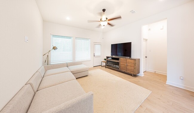 Building Photo - 17459 Vino Vines Ln