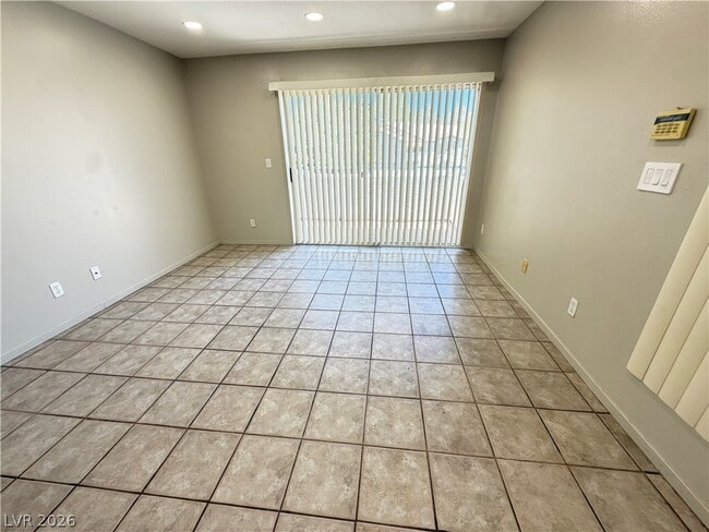 Photo - 3085 Casey Dr Unit 204