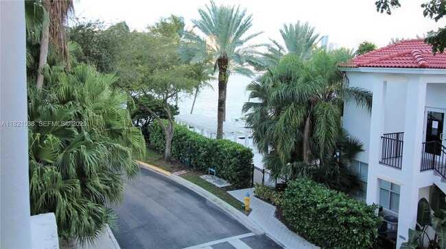 Photo - 3255 NE 184th St Unit 12311