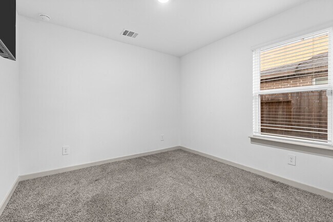 Photo - 5014 Pne Hvn Ln