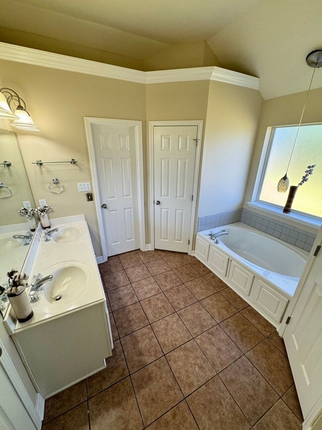 Photo - Home in Savannah Place