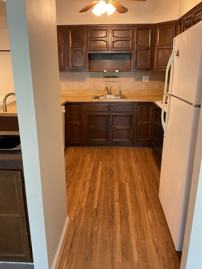 Photo - 23 Oakridge Dr