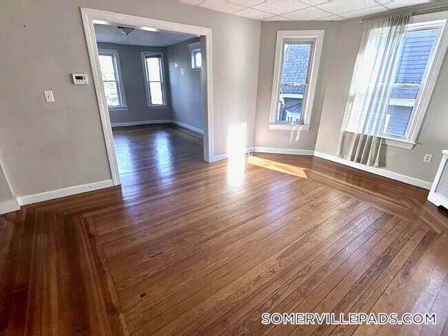 Photo - 14 Dow St Apartment Unit 2