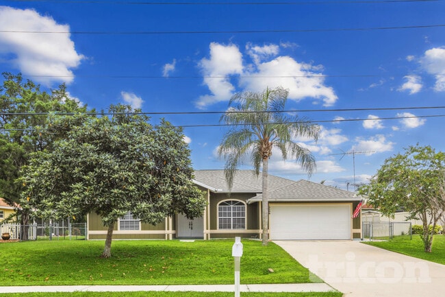 Building Photo - 3598 N Biscayne Dr