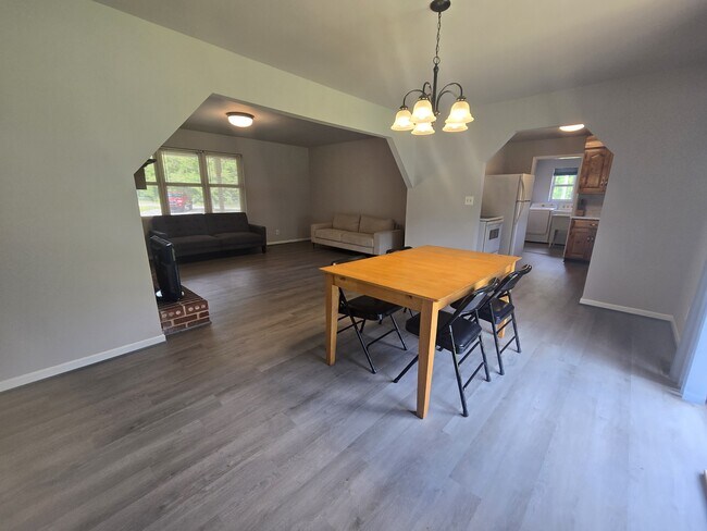 Photo - 793 Tommy Miller Rd