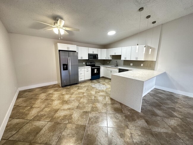 Photo - 4326 Woodstock Dr