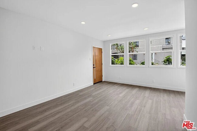 Photo - 132 S Edgemont St Unit 132