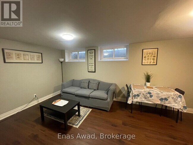 Photo - 65 Holcolm Rd