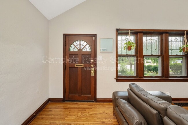 Photo - 2164 Lafayette Ave