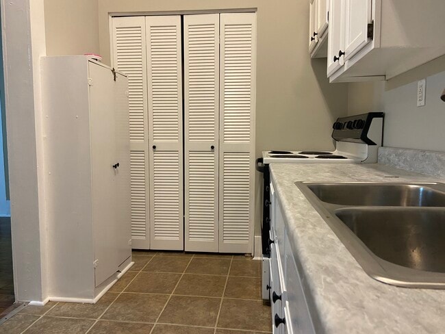 Photo - 510 S 6th St Unit 1