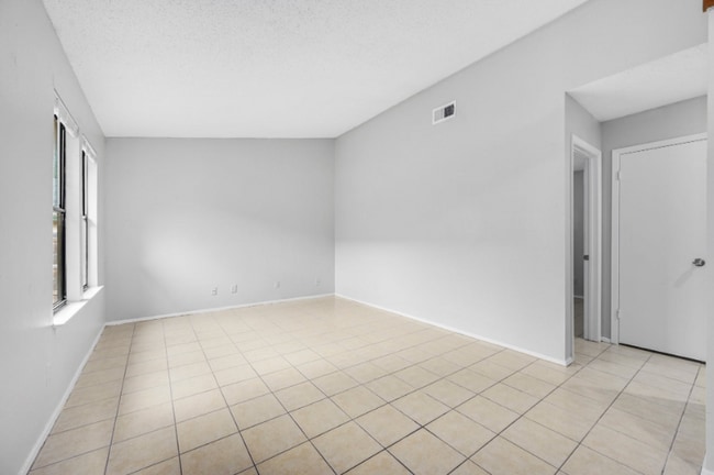 Photo - 2008 Old W Pl Unit B