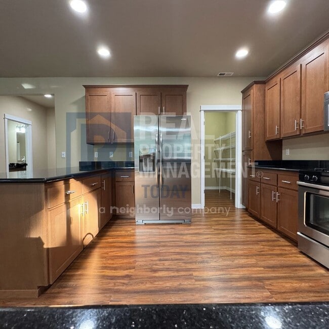 Photo - Stunning 5 Bedroom In Graham!