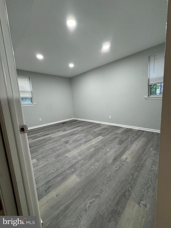 Photo - 10008 Jeanes St