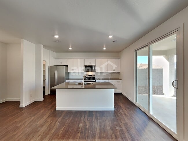 Photo - 2124 W Alicia Dr