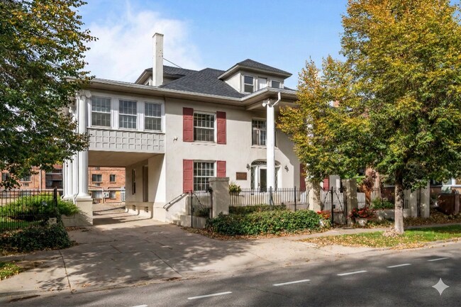 Photo - 851 N Clarkson St Unit D