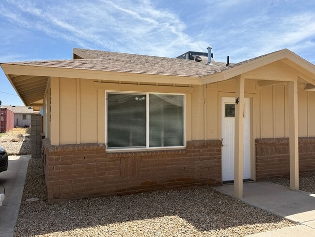 Building Photo - 3849 N Roosevelt St Unit 1