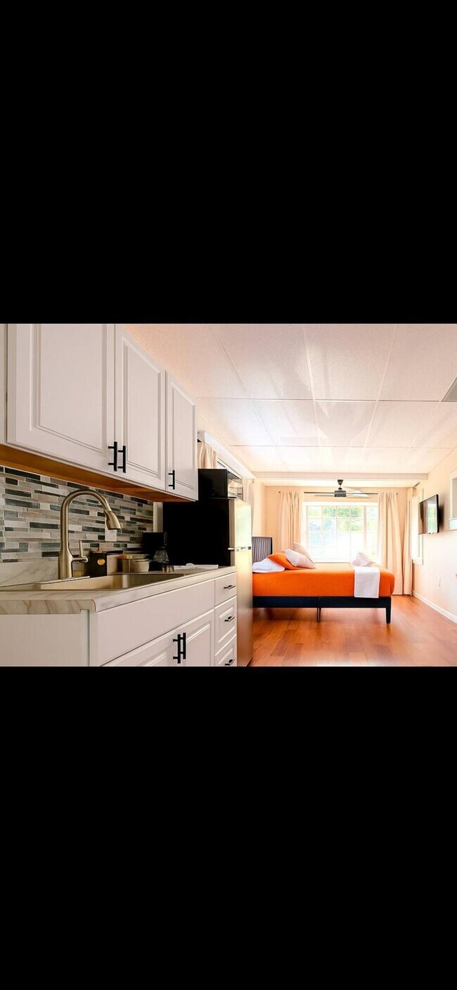 Photo - 904 15th St NE