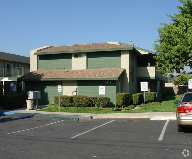 Photo - Ninth Street Terrace