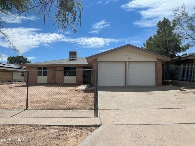 Building Photo - 1748 Dave Elliott Dr Rental