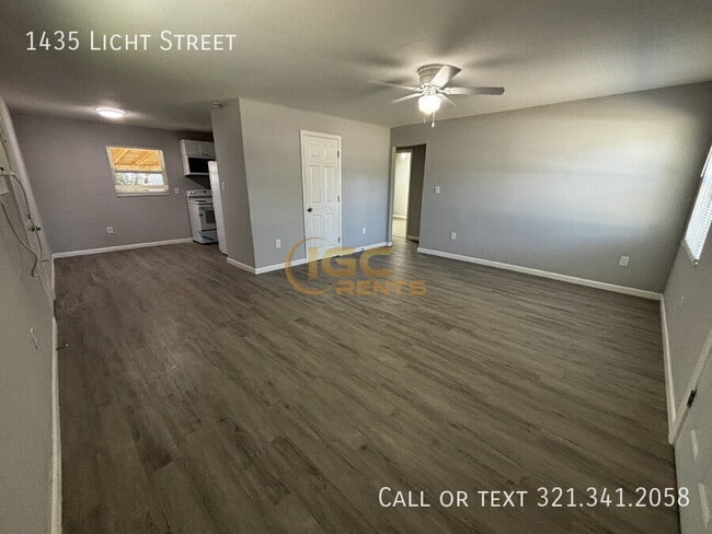 Photo - 1435 Licht St